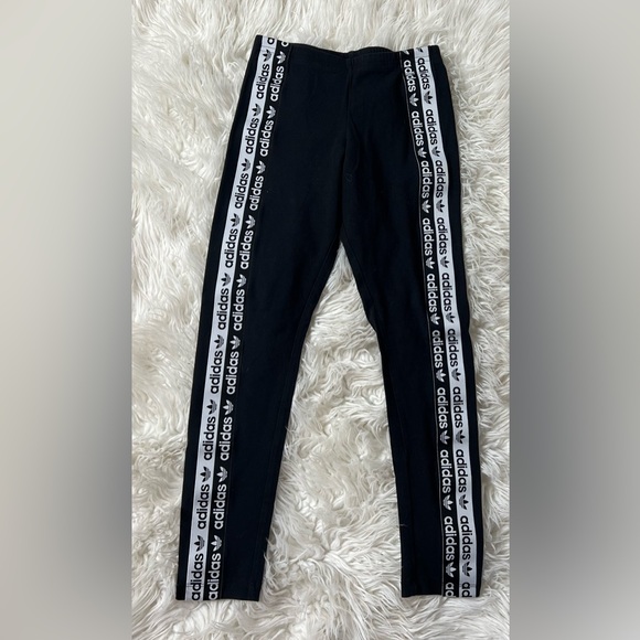 GIRLS ADIDAS ORIGINALS RETRO TAPE LEGGINGS AGES 9-10 BLACK LAST TWO LEFT - Picture 3 of 6